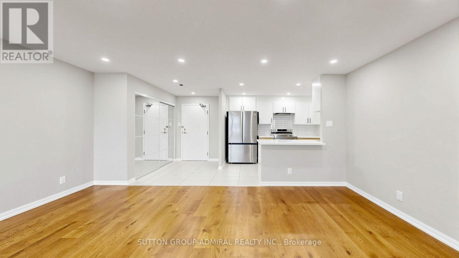 1516 - 32 Clarissa Drive, Richmond Hill, Ontario  L4C 9R7 - Photo 12 - N13661666