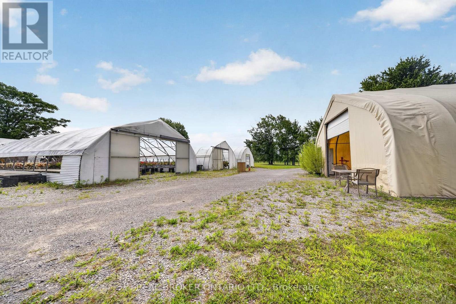 230 Hwy 20 E, Thorold, Ontario  L0S 1E6 - Photo 10 - X13661870