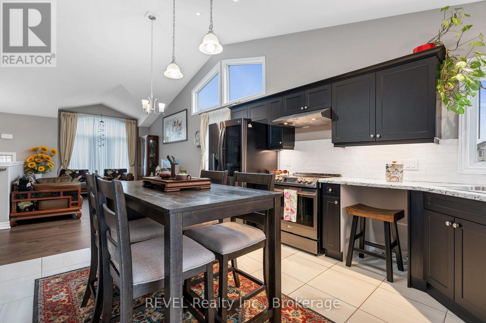 7833 Oldfield Road, Niagara Falls, Ontario  L2G 0A8 - Photo 4 - X13661876