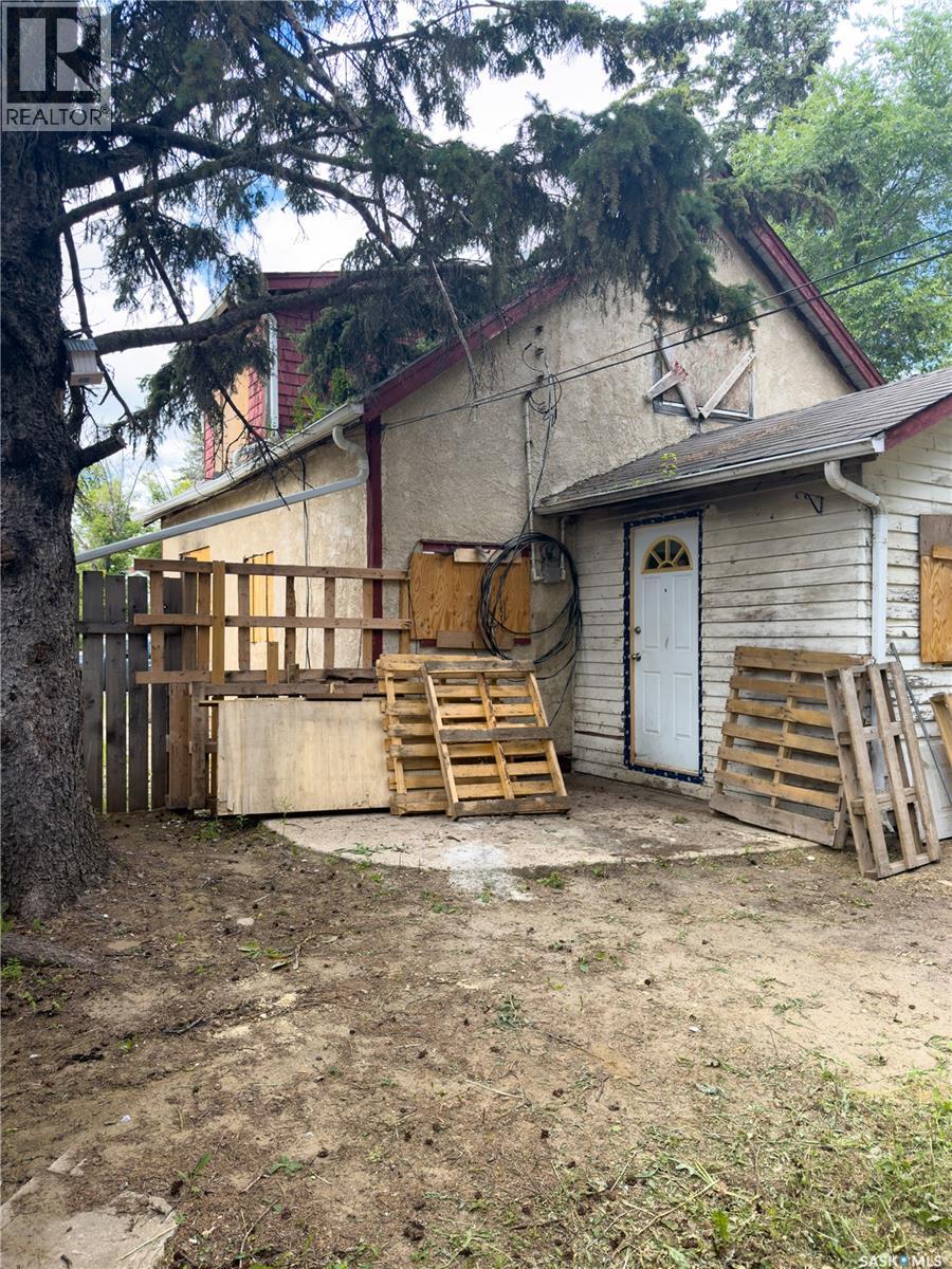 1672 101st Street, North Battleford, Saskatchewan  S9A 1A6 - Photo 5 - SK045137