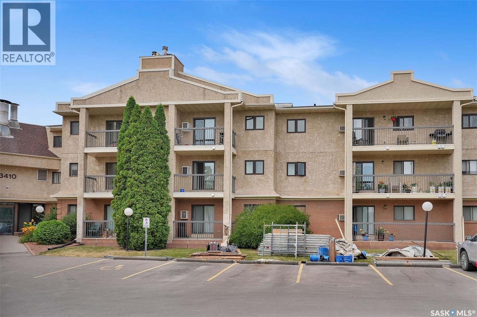 302 3410 Park Street, Regina, Saskatchewan  S4V 2M8 - Photo 2 - SK045059