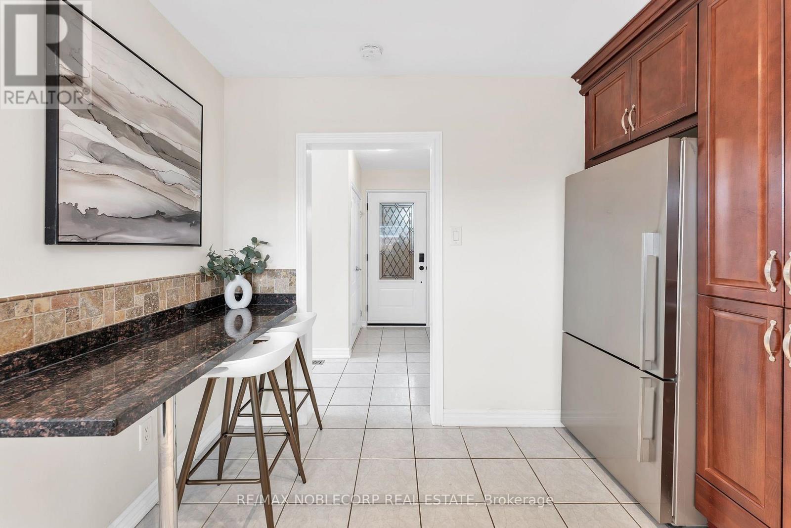 4230 Bloor Street W, Toronto, Ontario  M9C 1Z7 - Photo 7 - W13661652