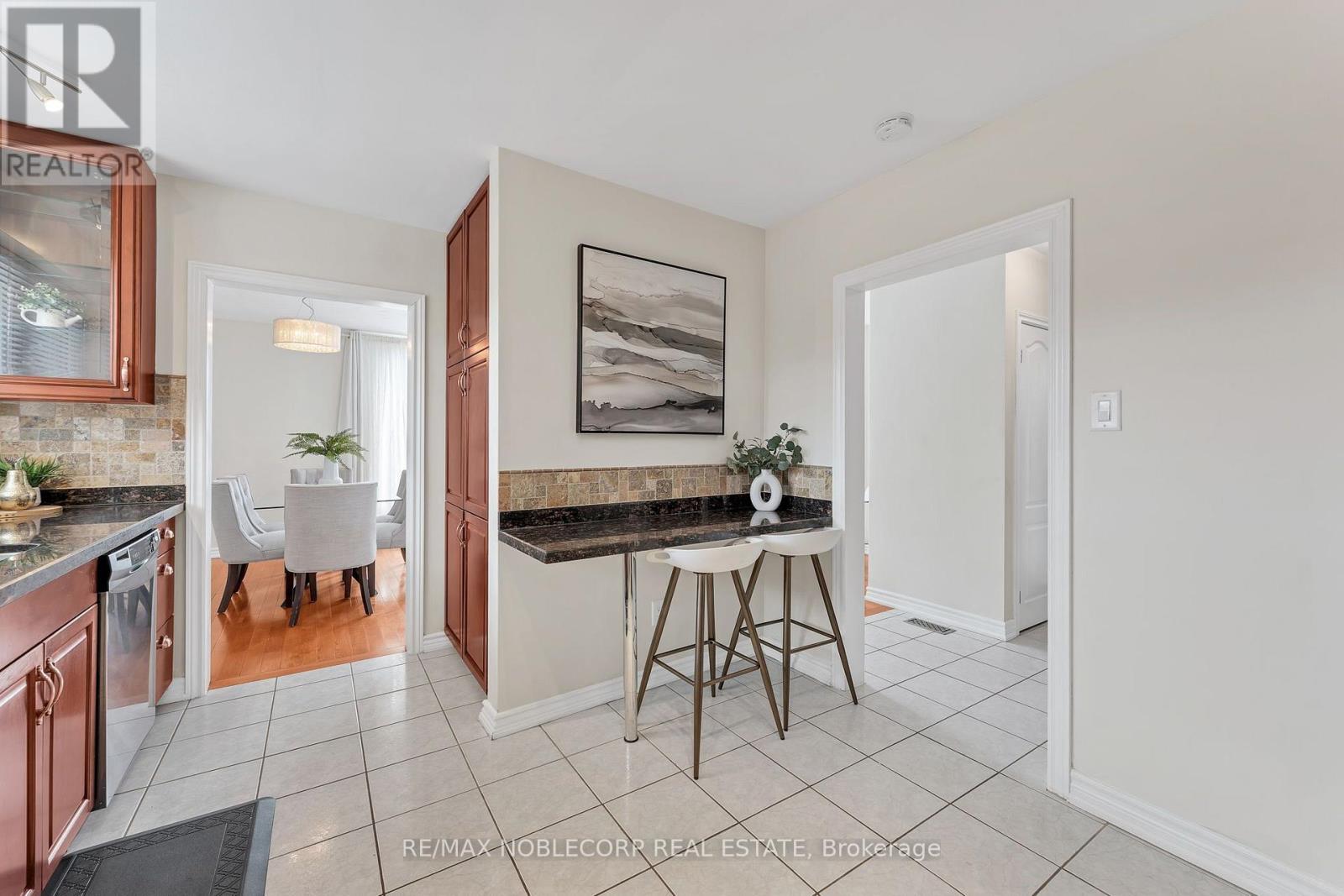 4230 Bloor Street W, Toronto, Ontario  M9C 1Z7 - Photo 9 - W13661652