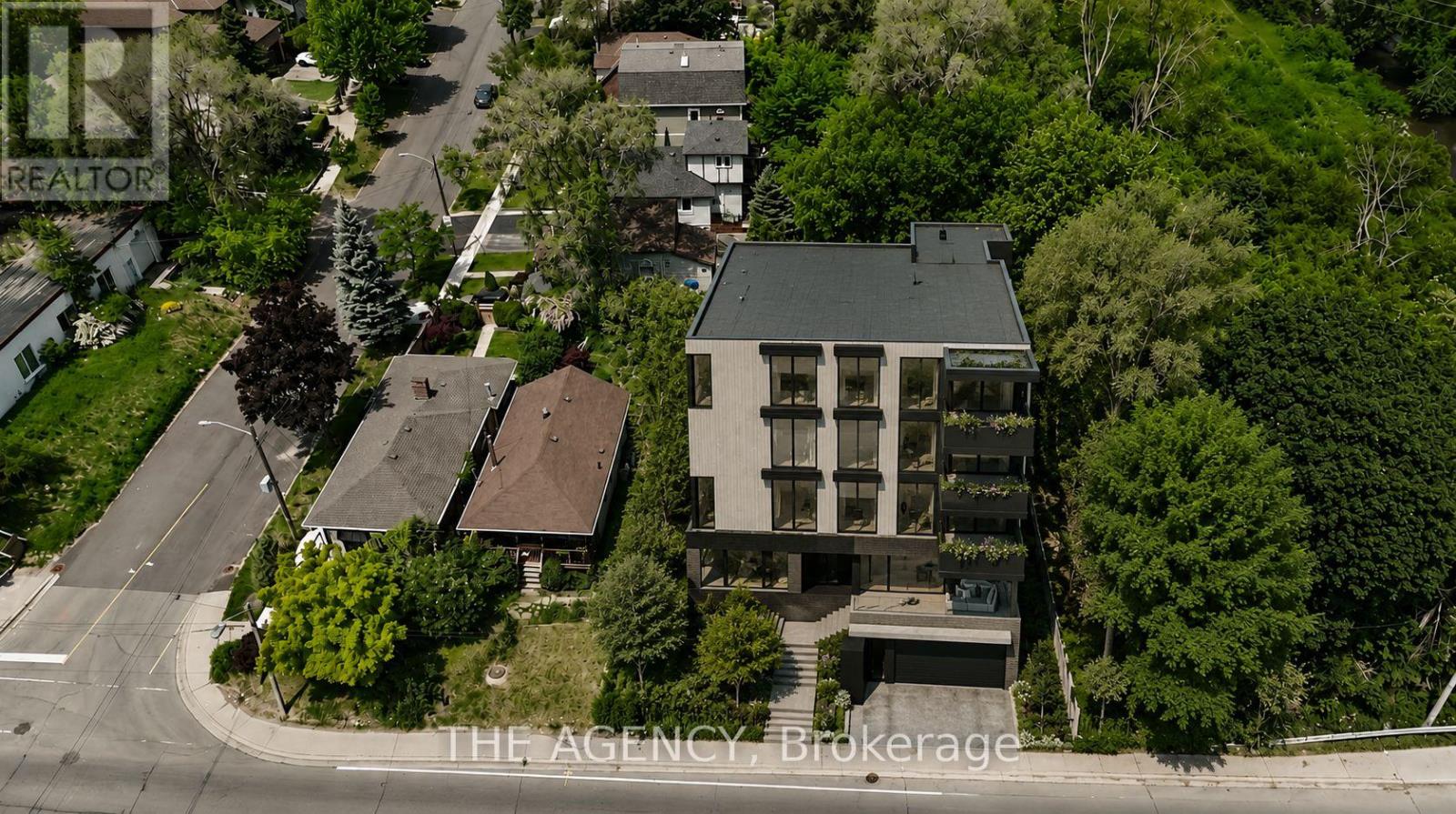 580 The Queensway, Toronto, Ontario  M8Y 1J9 - Photo 2 - W13661688