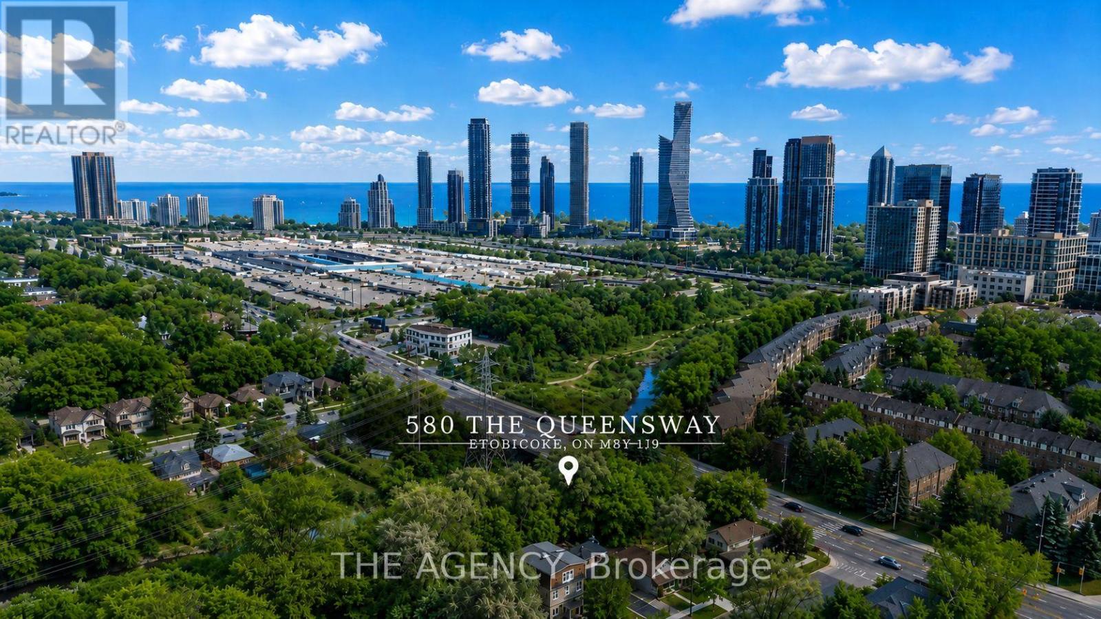580 The Queensway, Toronto, Ontario  M8Y 1J9 - Photo 3 - W13661688
