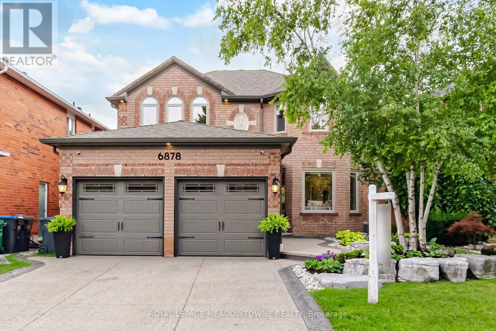 6878 SUMMER HEIGHTS DRIVE, Mississauga, Ontario