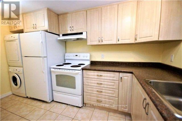 232 Aldercrest Road, Toronto, Ontario M8W 4J7 - Photo 10 - W13661816