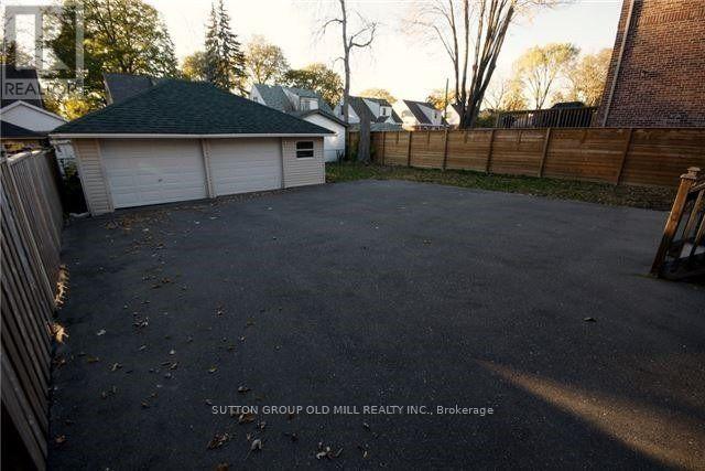232 Aldercrest Road, Toronto, Ontario M8W 4J7 - Photo 12 - W13661816
