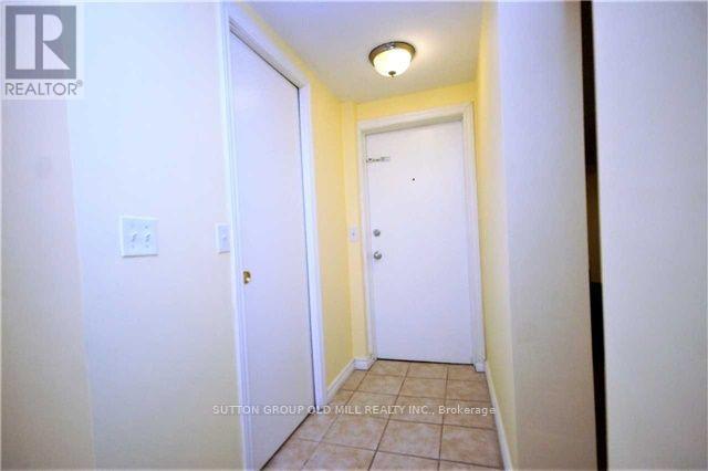 232 Aldercrest Road, Toronto, Ontario M8W 4J7 - Photo 2 - W13661816