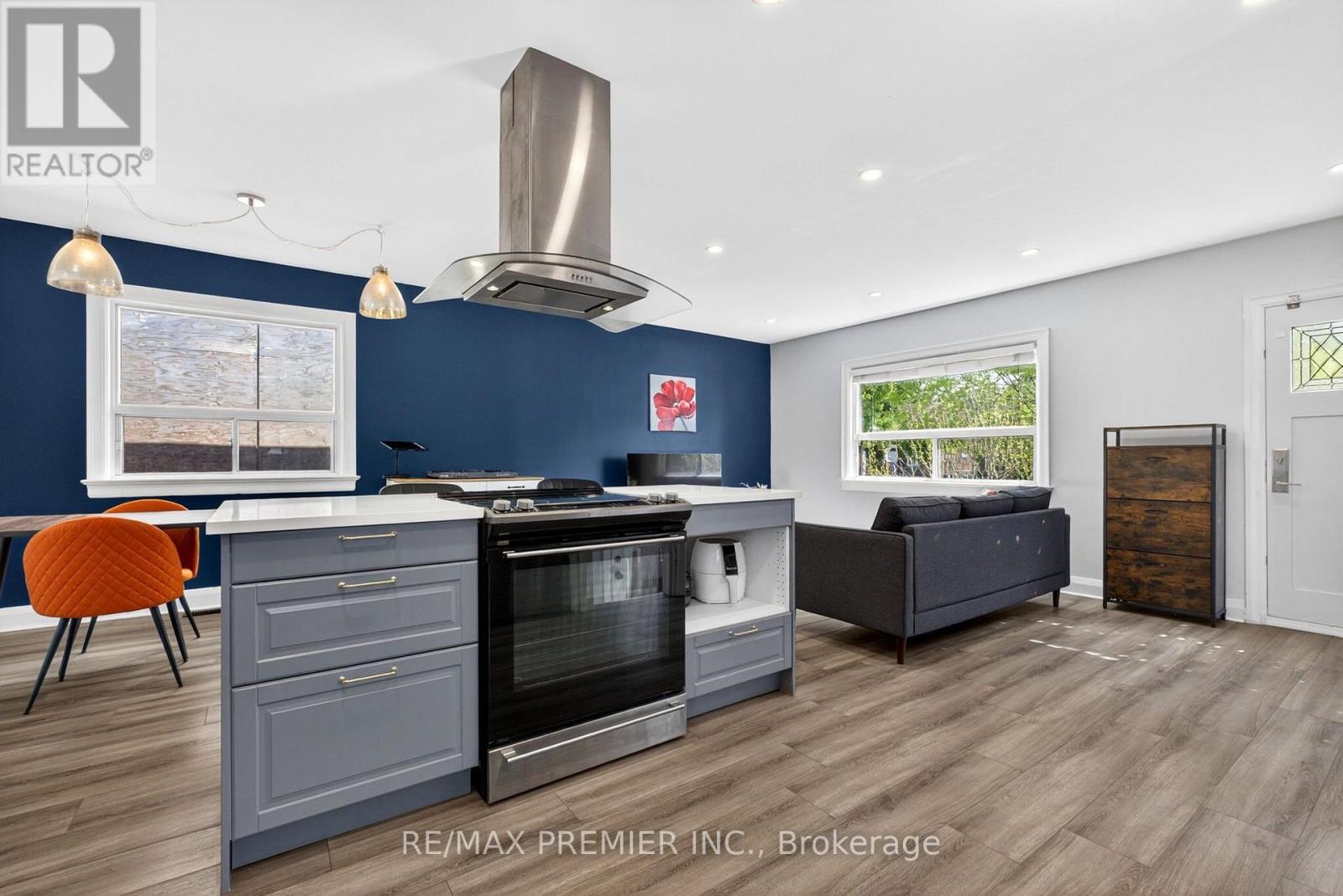 154 Fifth Street, Toronto, Ontario  M8V 2C7 - Photo 12 - W13661836