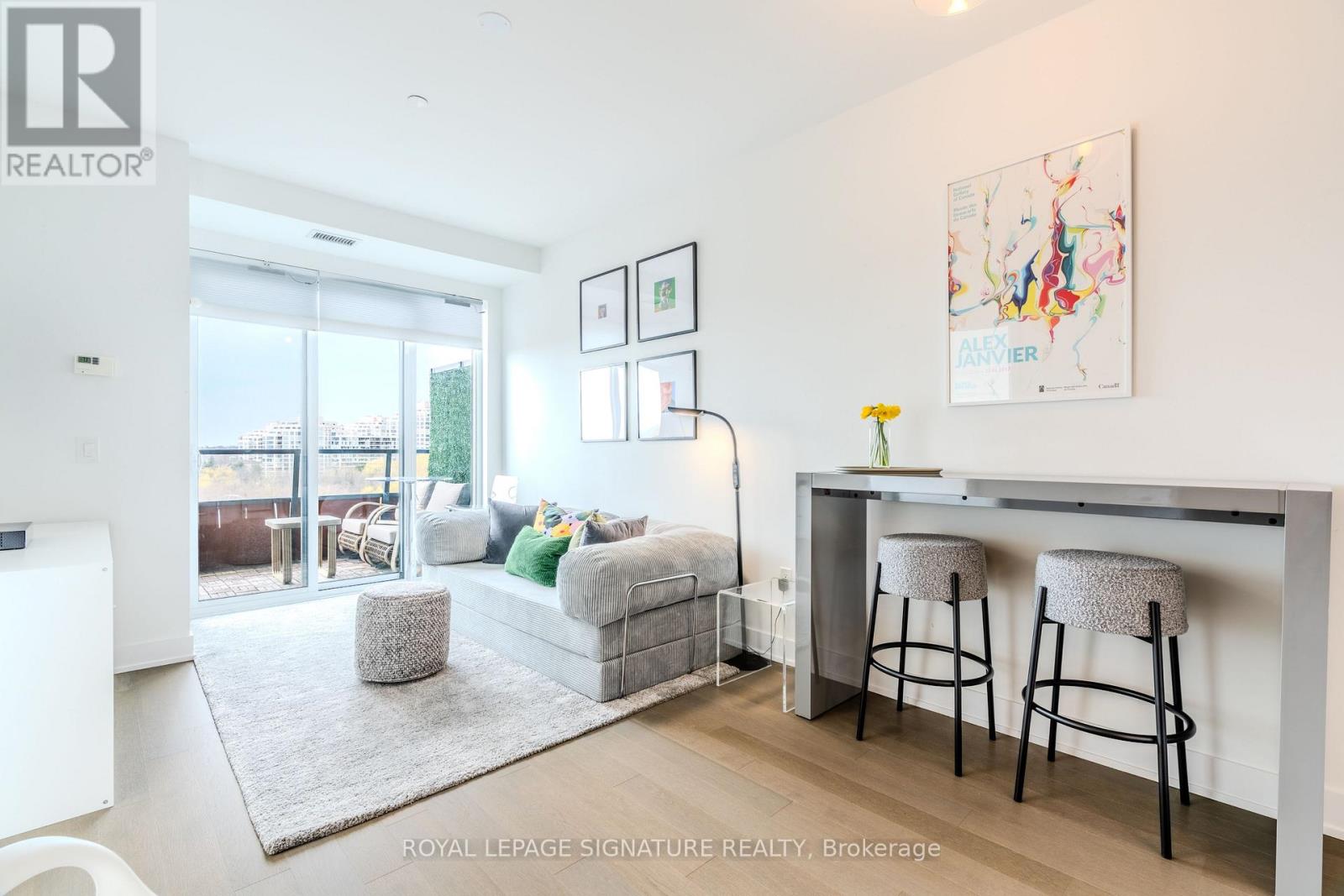 515 - 20 SHORE BREEZE DRIVE, Toronto, Ontario