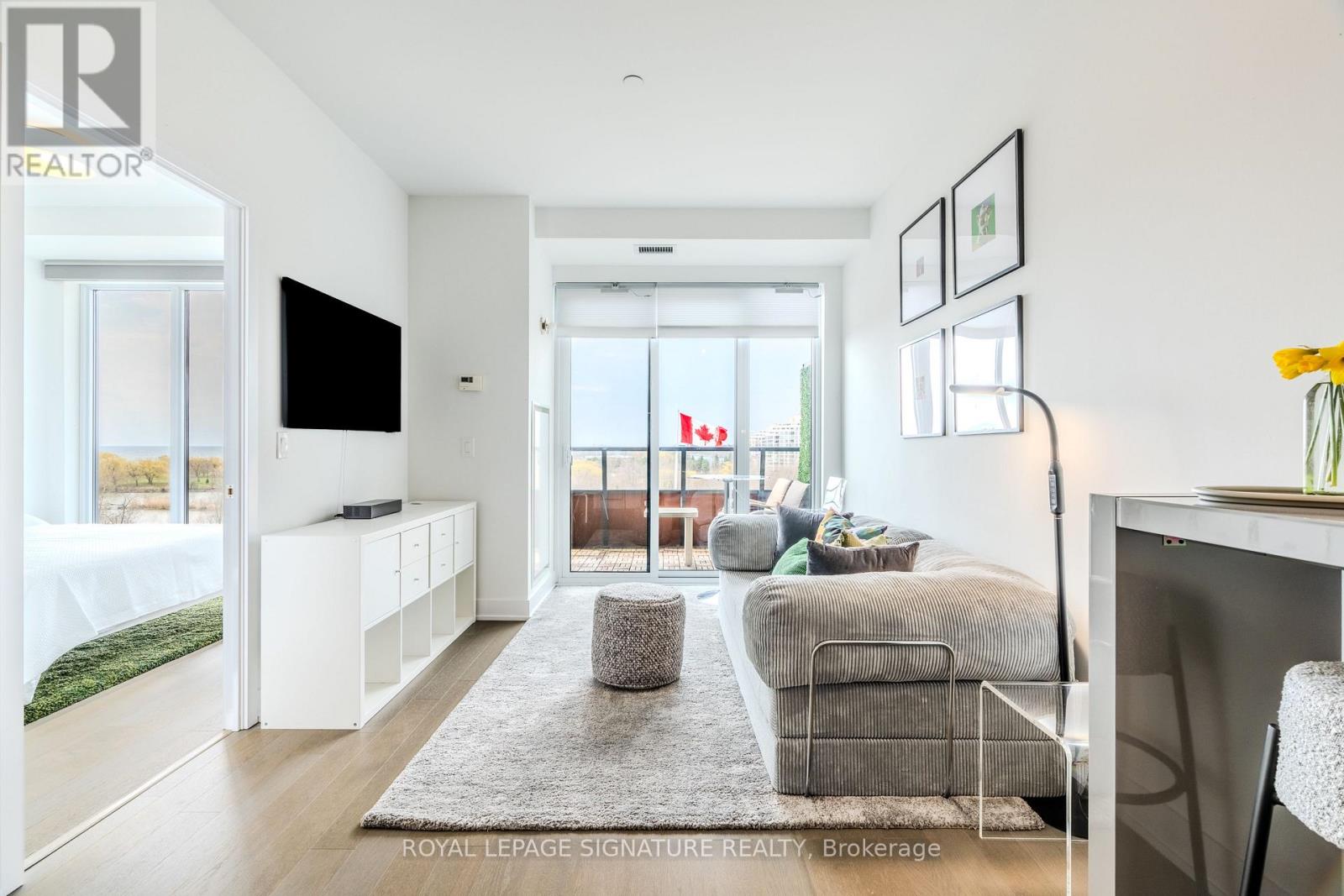 515 - 20 Shore Breeze Drive, Toronto, Ontario M8V 1A1 - Photo 2 - W13661890