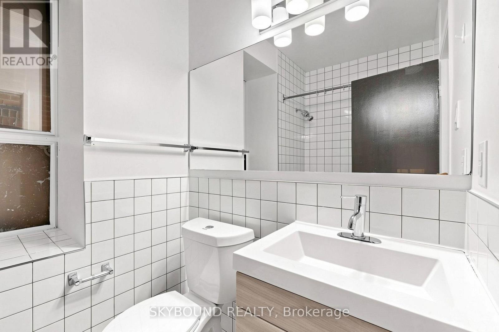 G - 131 Wineva Avenue, Toronto, Ontario  M4E 2T3 - Photo 22 - E13475112