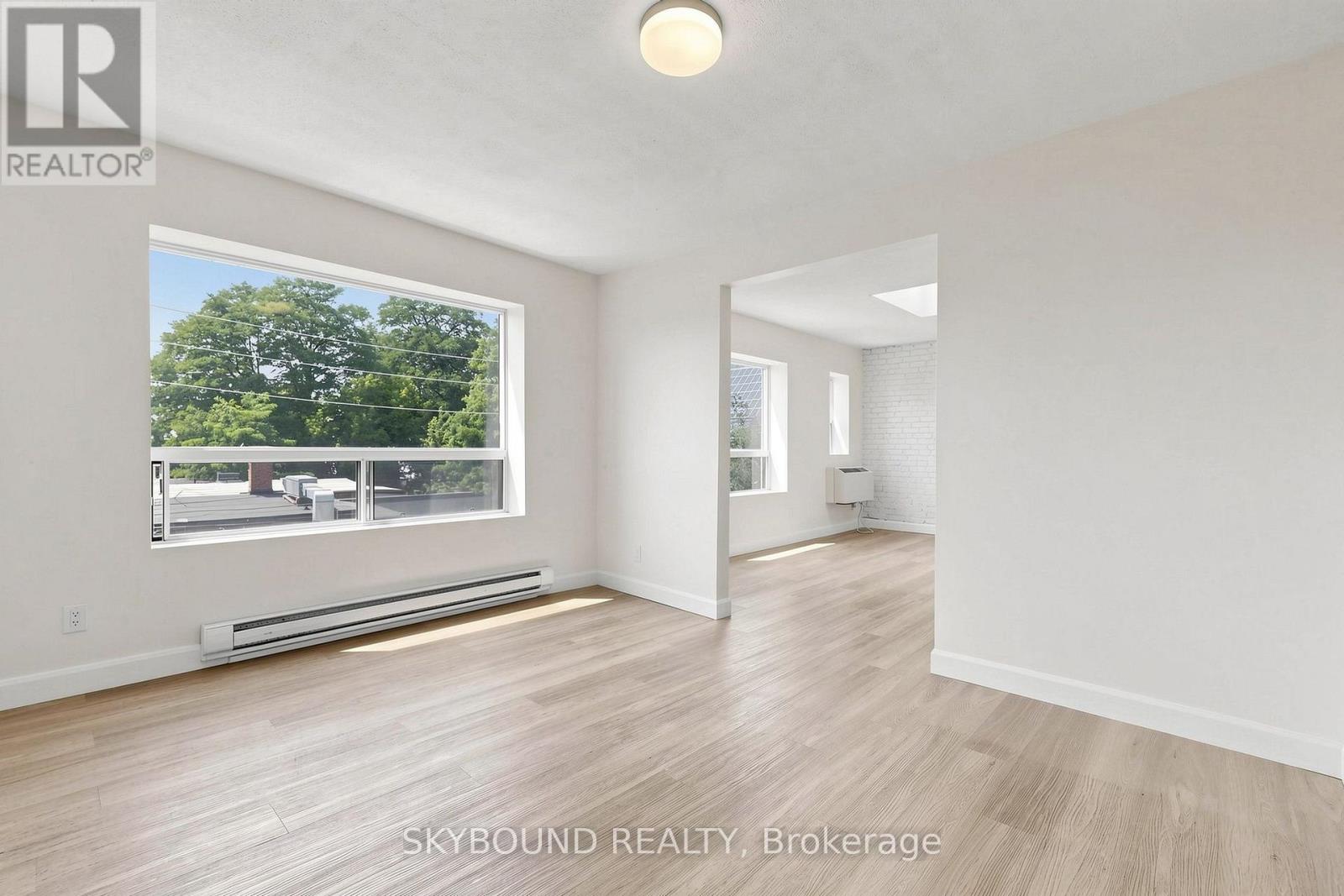 G - 131 Wineva Avenue, Toronto, Ontario  M4E 2T3 - Photo 7 - E13475112