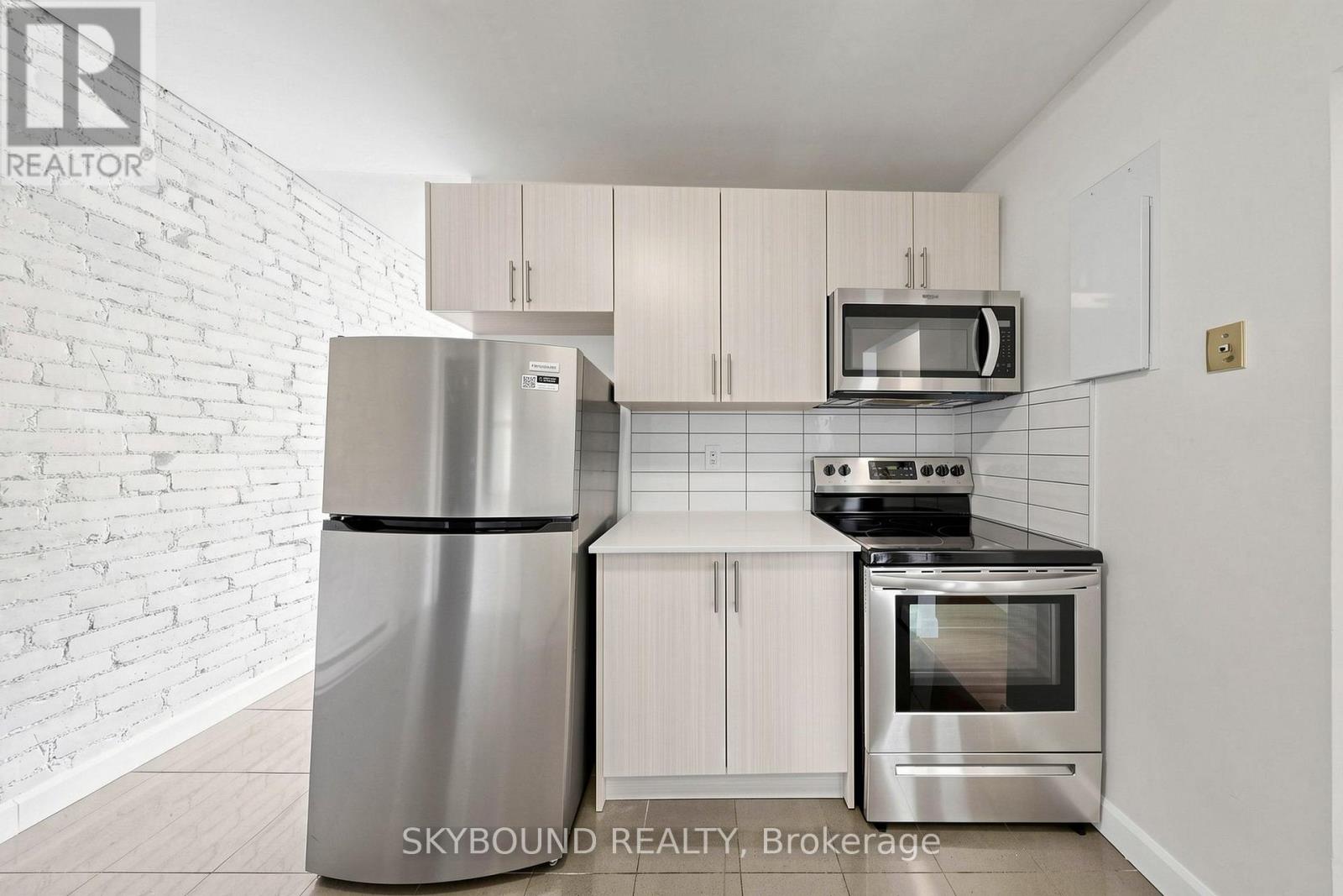 G - 131 Wineva Avenue, Toronto, Ontario  M4E 2T3 - Photo 13 - E13475112