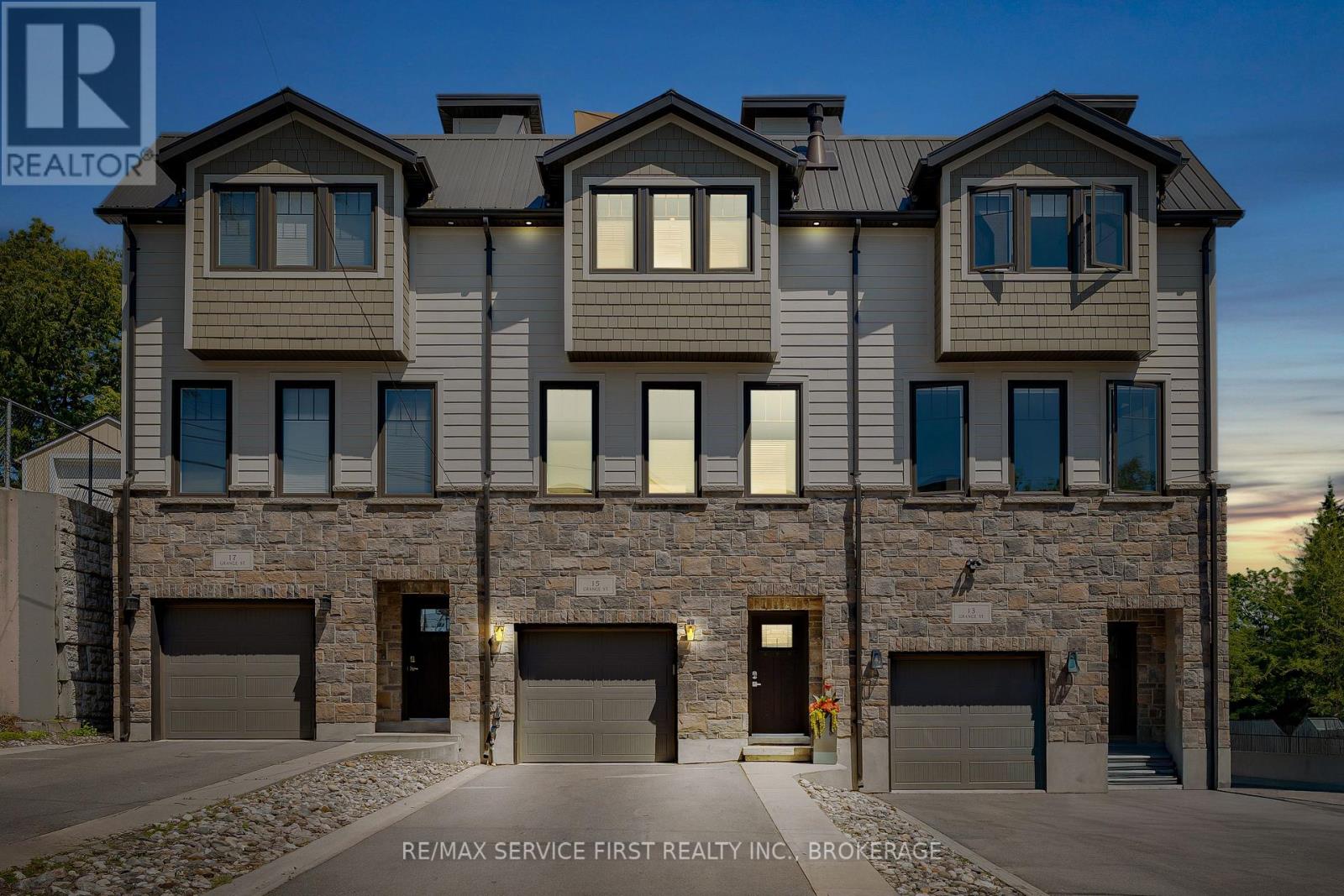 15 Grange Street, Kingston, Ontario  K7M 2J5 - Photo 2 - X13530980