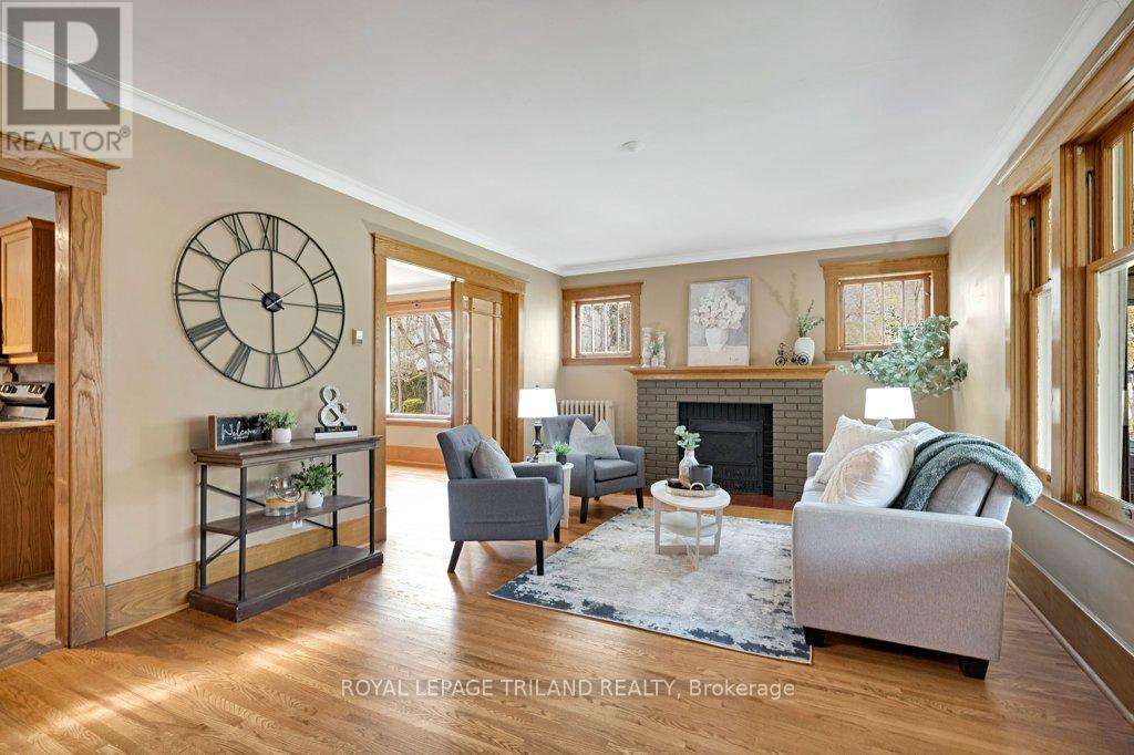 46 Rosebery Place, St. Thomas, Ontario  N5R 2H7 - Photo 3 - X13090414
