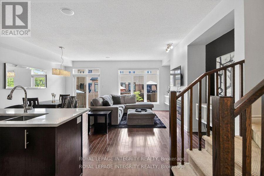 345 Cooks Mill Crescent, Ottawa, Ontario  K1V 2N3 - Photo 7 - X13478160