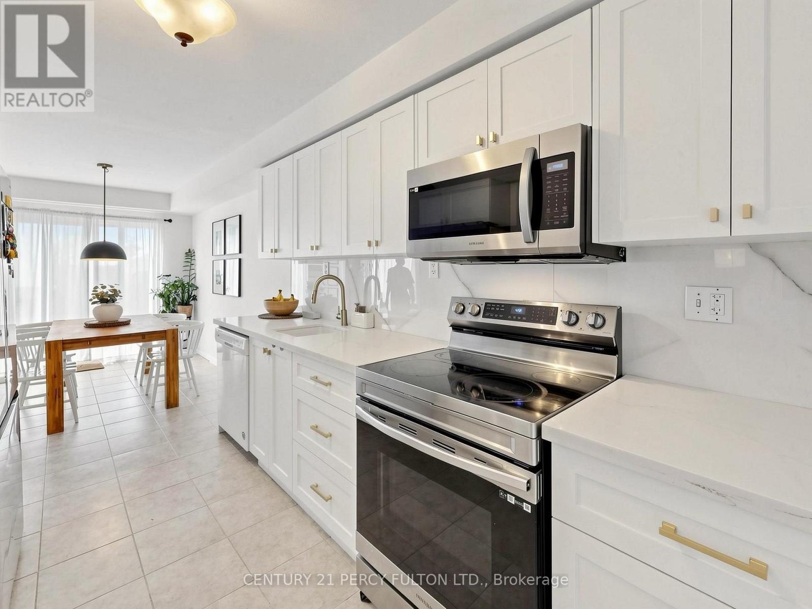 229 Dicenzo Drive, Hamilton, Ontario  L9B 2X7 - Photo 8 - X13661686
