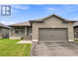 26 AUTUMN GROVE, Quinte West, Ontario