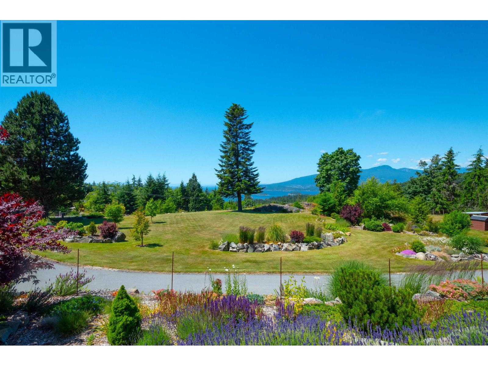 465 Sunset Road, Bowen Island, British Columbia  V0N 1G2 - Photo 3 - R3083054
