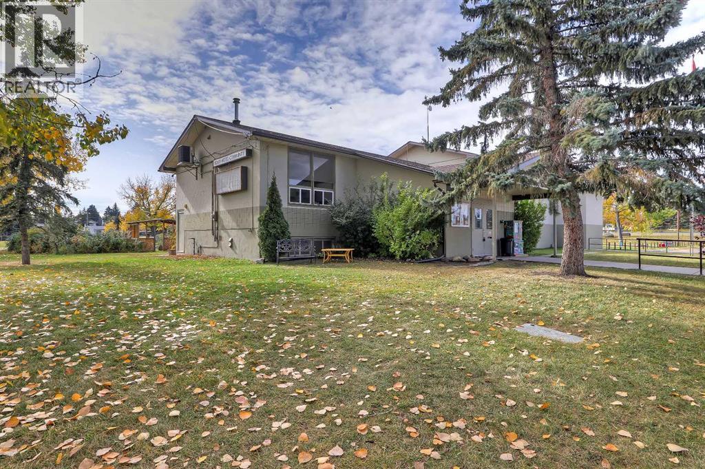 185 Springwood Drive SW, Calgary, Alberta  T2W 0L2 - Photo 35 - A2318547