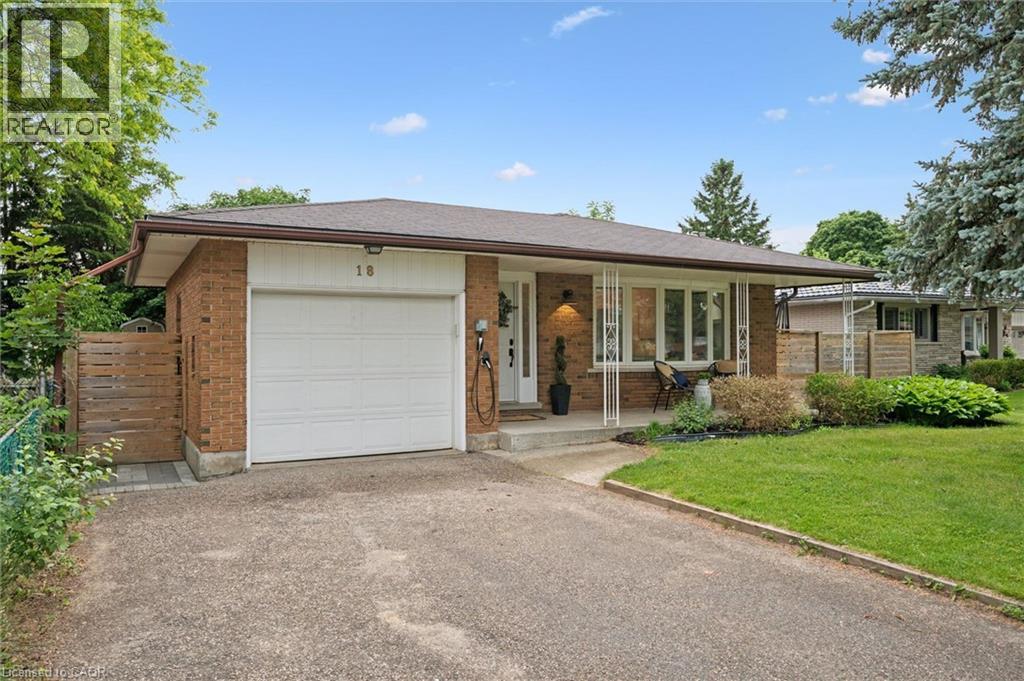 18 Jasper Court, Kitchener, Ontario  N2E 1C6 - Photo 4 - 40853059