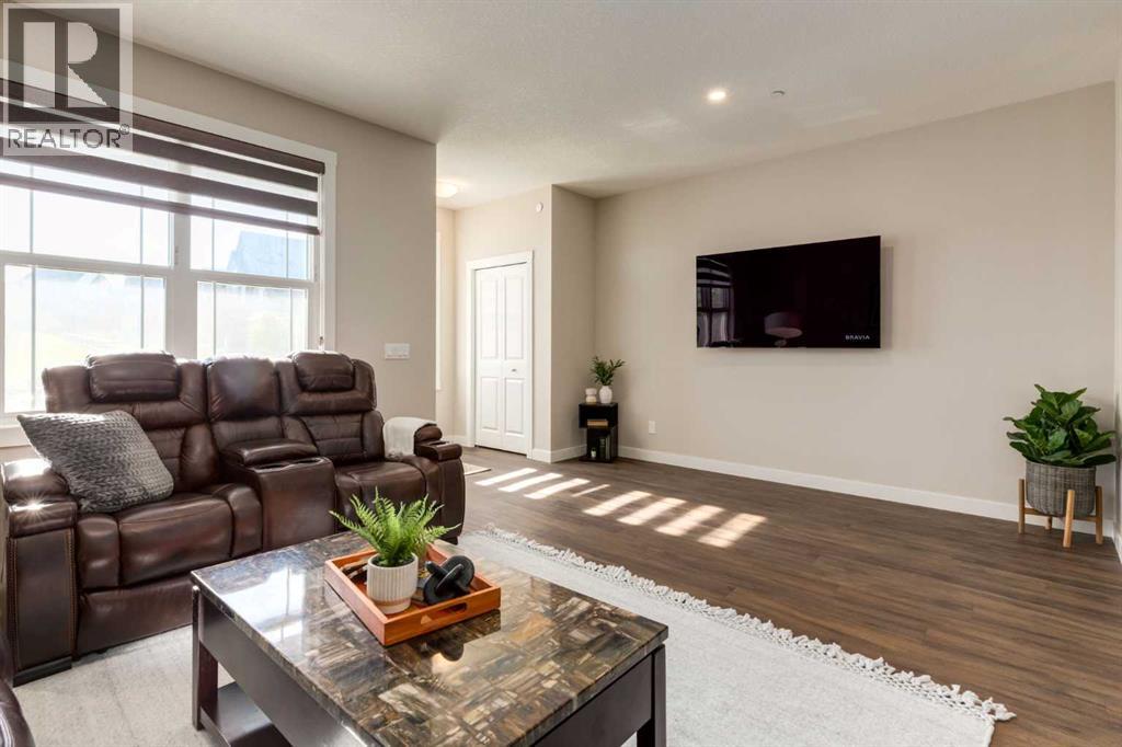 52 Lucas Street NW, Calgary, Alberta  T3P 1N2 - Photo 3 - A2327423