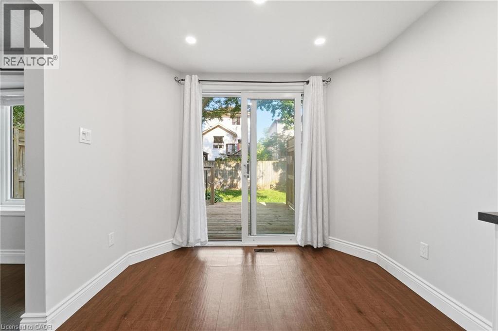449 Exmoor Street, Waterloo, Ontario  N2K 3T7 - Photo 13 - 40854704