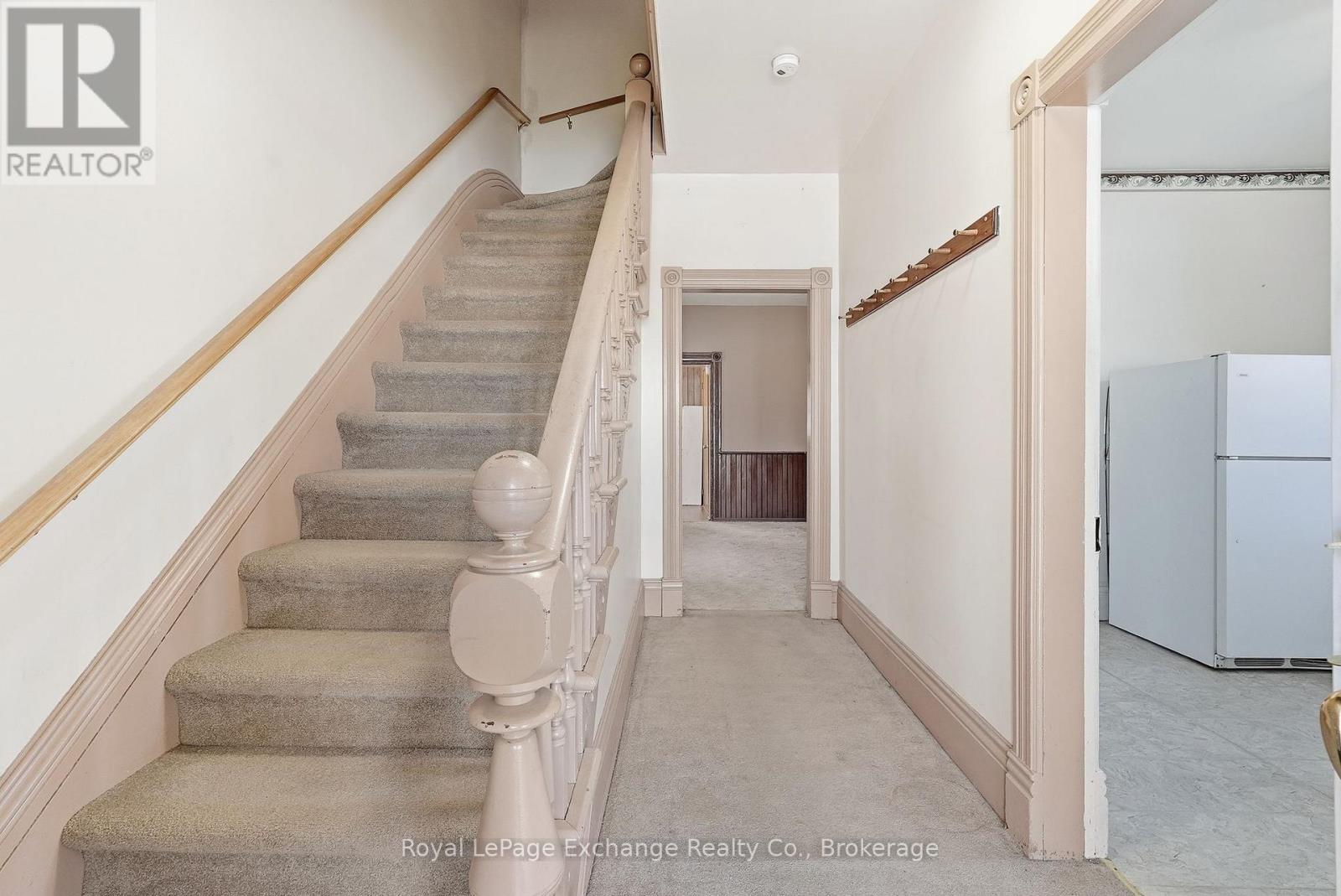588 11th Avenue, Hanover, Ontario  N4N 2S6 - Photo 17 - X12981660