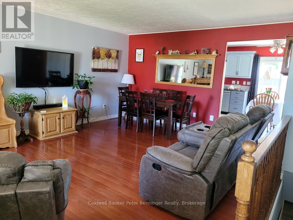 636 22nd Avenue, Hanover, Ontario  N4N 3W7 - Photo 9 - X13658456