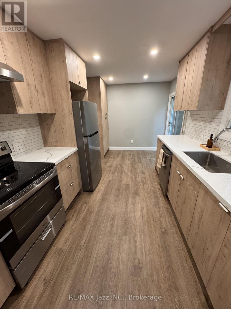 3025 Lockhart Road, Clarington, Ontario  L1B 1L9 - Photo 4 - E13642142
