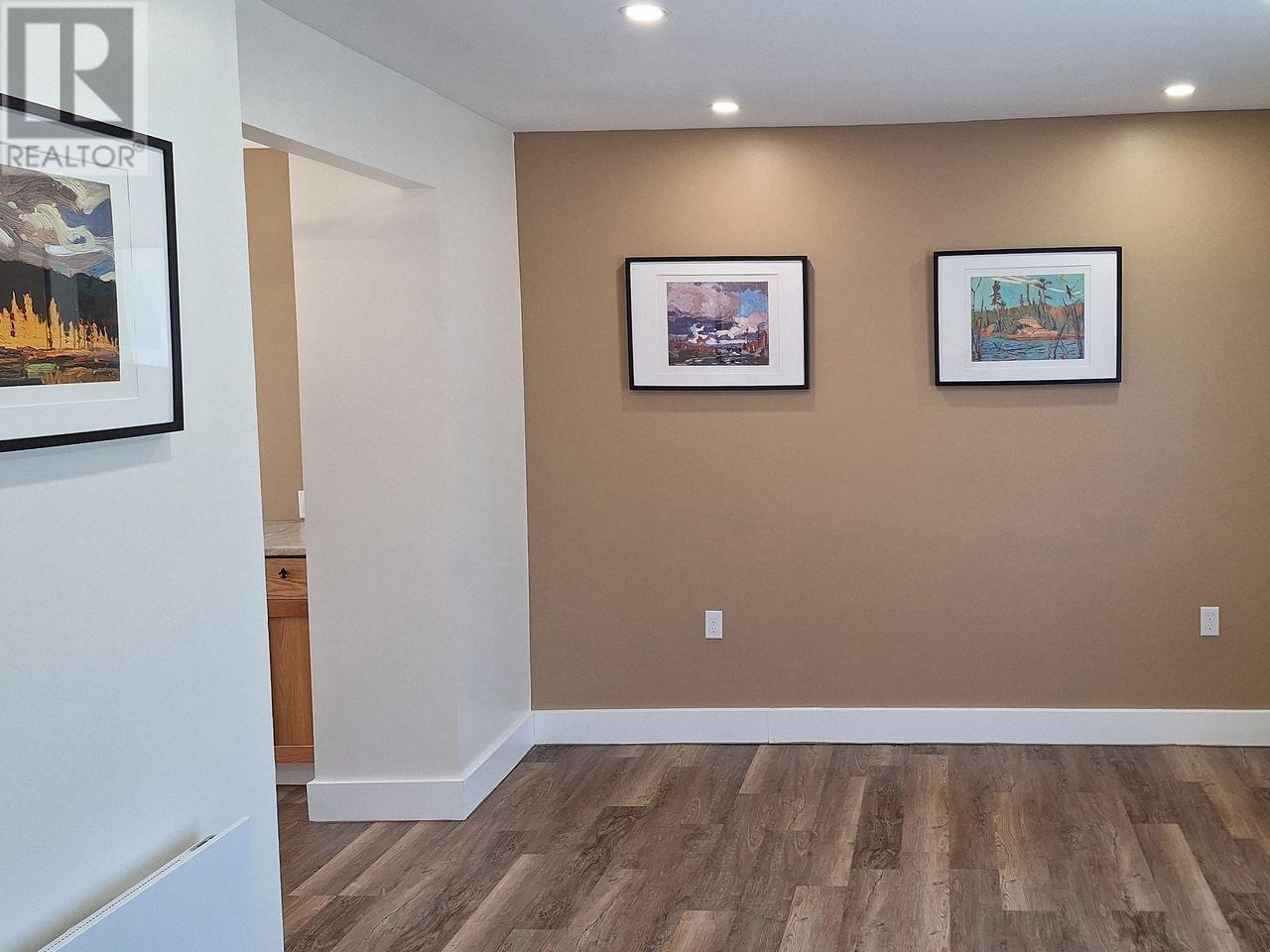 15 Ross Ave, Marathon, Ontario  P0T 2E0 - Photo 6 - TB2602323