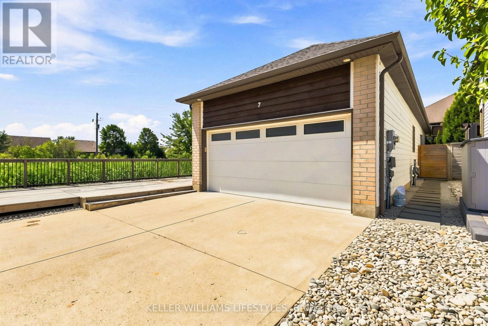 7 - 727 Apricot Drive, London South, Ontario  N6K 5A7 - Photo 3 - X13662028