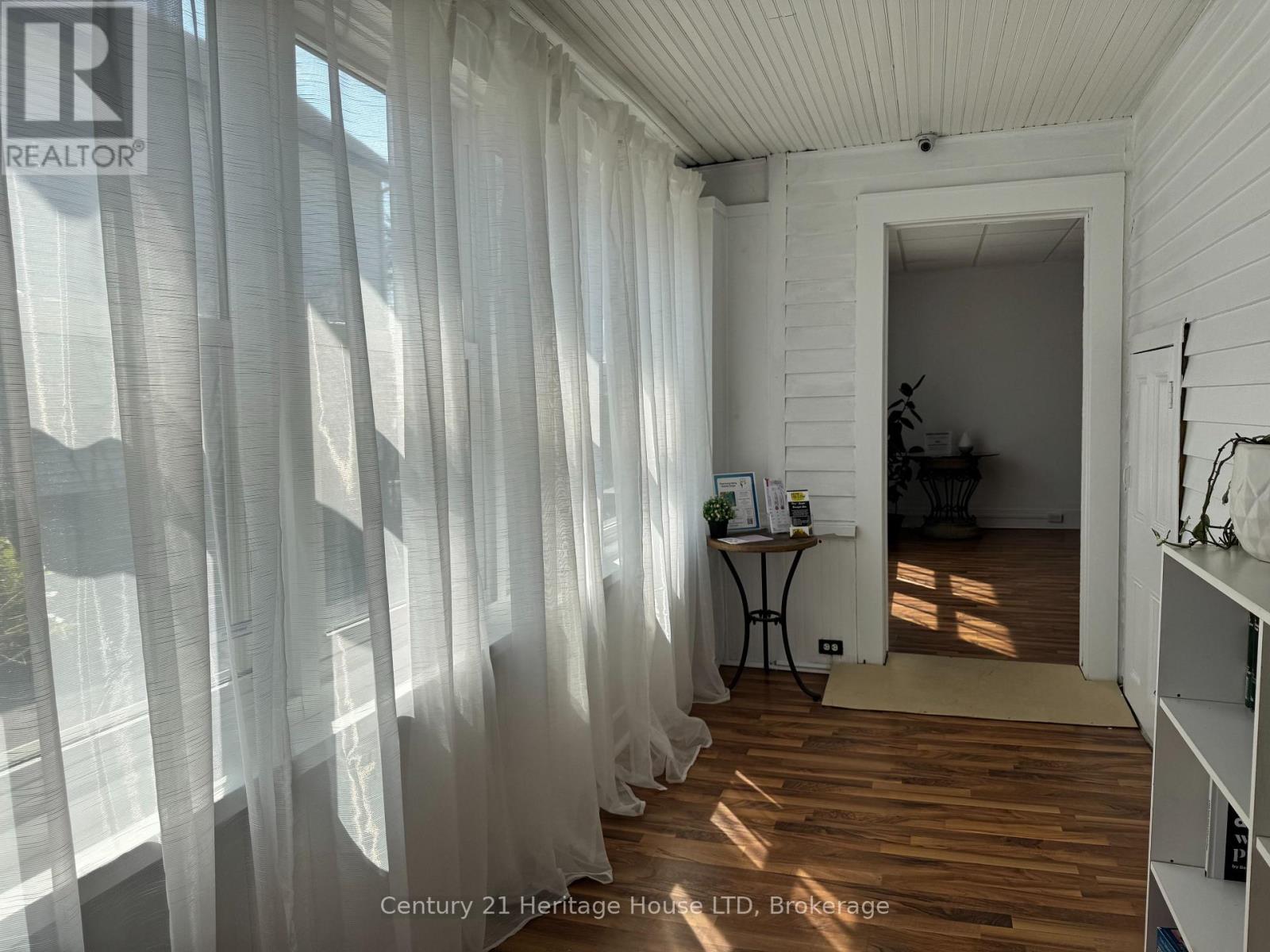 2nd Floor - 355 Ridge Road N, Fort Erie, Ontario  L0S 1N0 - Photo 6 - X12780224