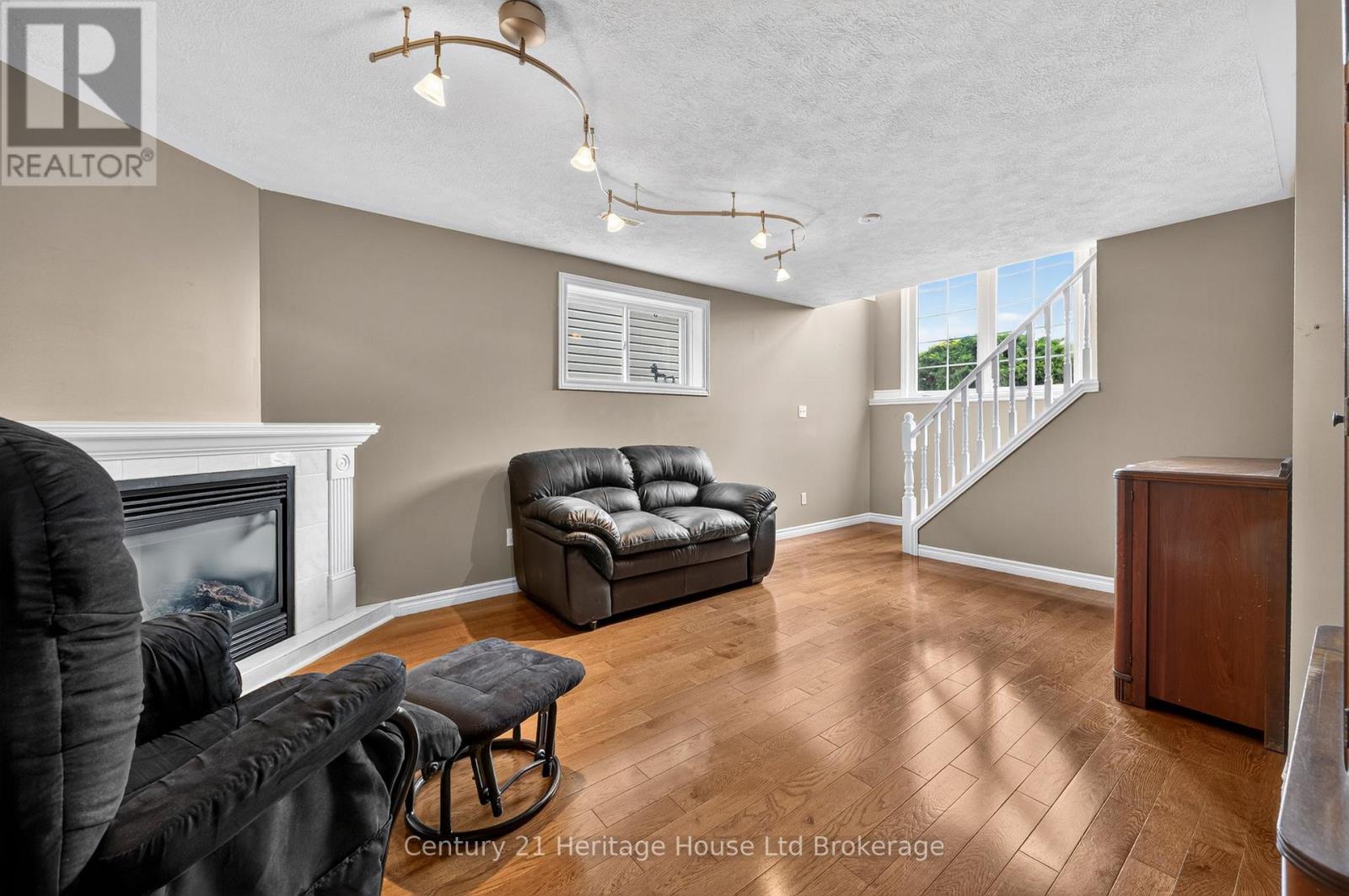 16 Herford Street, Tillsonburg, Ontario  N4G 4V2 - Photo 17 - X13662006