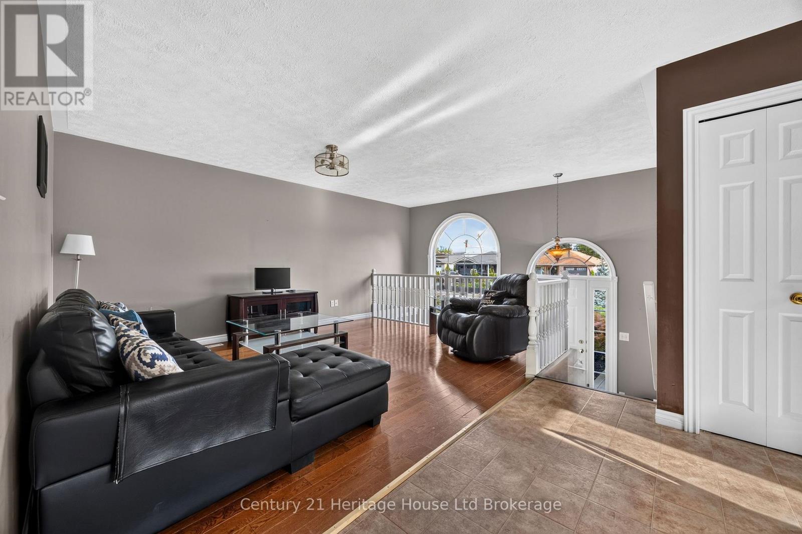 16 Herford Street, Tillsonburg, Ontario  N4G 4V2 - Photo 9 - X13662006