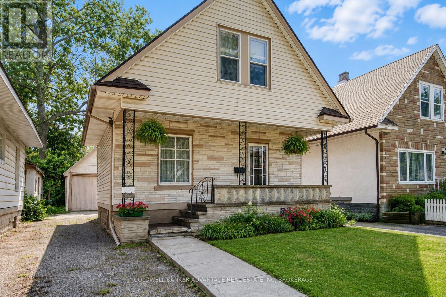 48 EMPIRE STREET, Welland, Ontario