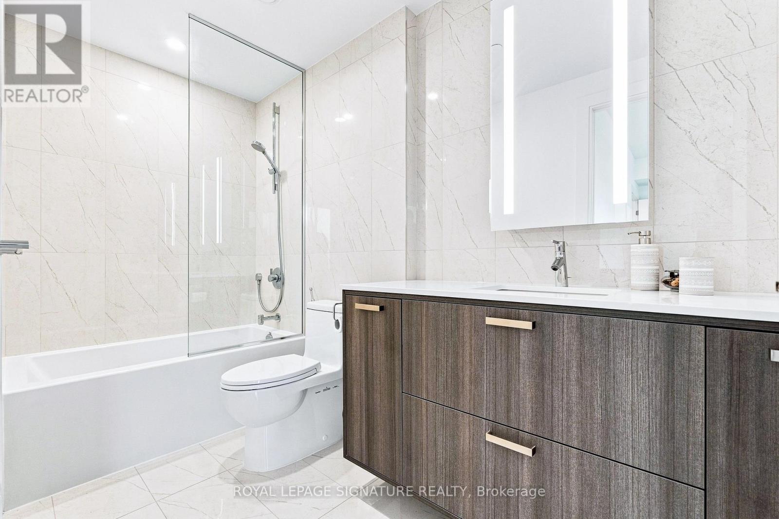 2709 - 10 Inn On The Park Drive, Toronto, Ontario  M3C 0P9 - Photo 35 - C13662056