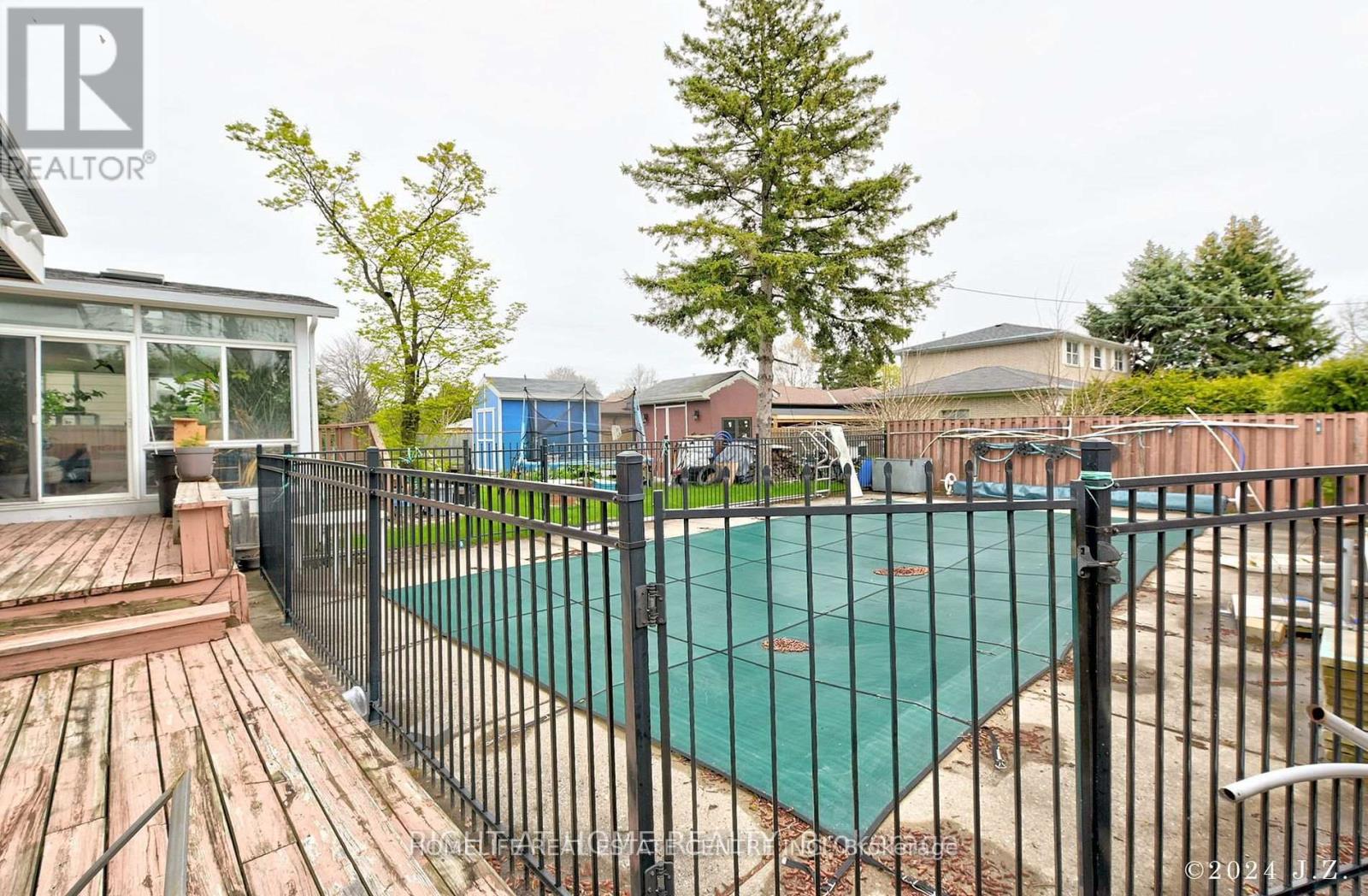 104 Pegasus Trail, Toronto, Ontario  M1G 3P1 - Photo 2 - E13661946