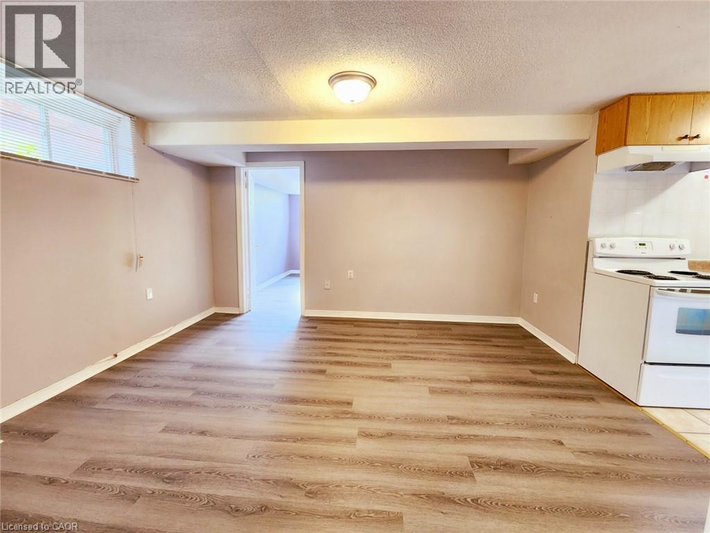 25 Gosling Gardens Unit# B, Guelph, Ontario  N1G 5J8 - Photo 5 - 40854936