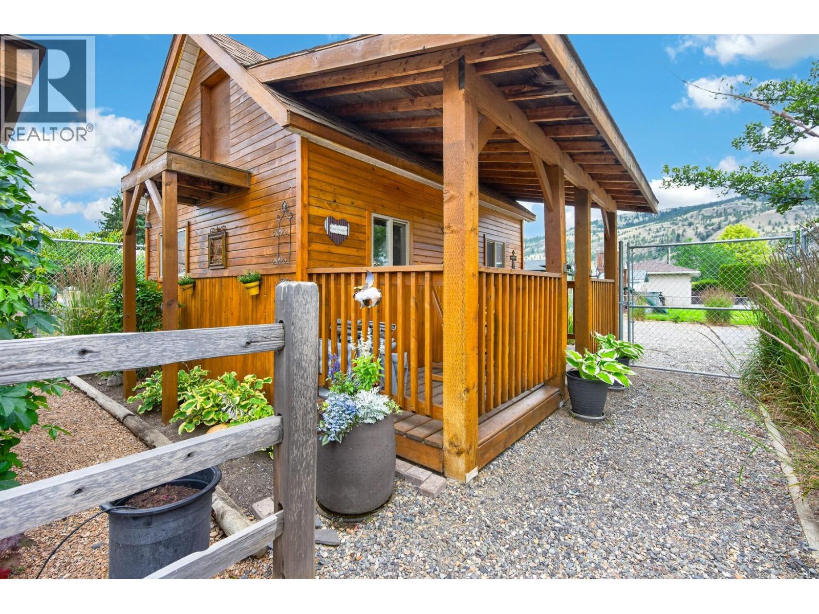 671 Mccurrach Place, Kamloops, British Columbia  V2B 8R1 - Photo 42 - 10394340