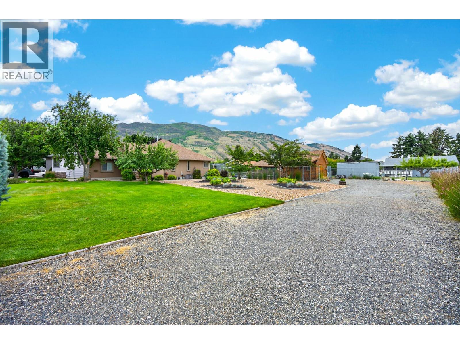 671 Mccurrach Place, Kamloops, British Columbia  V2B 8R1 - Photo 44 - 10394340