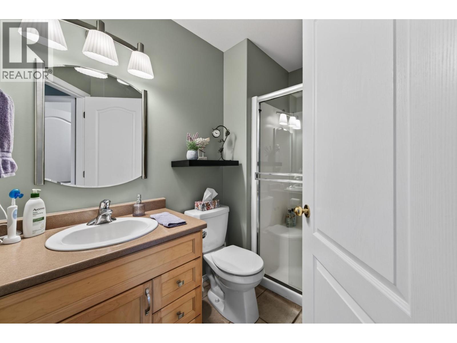 671 Mccurrach Place, Kamloops, British Columbia  V2B 8R1 - Photo 17 - 10394340