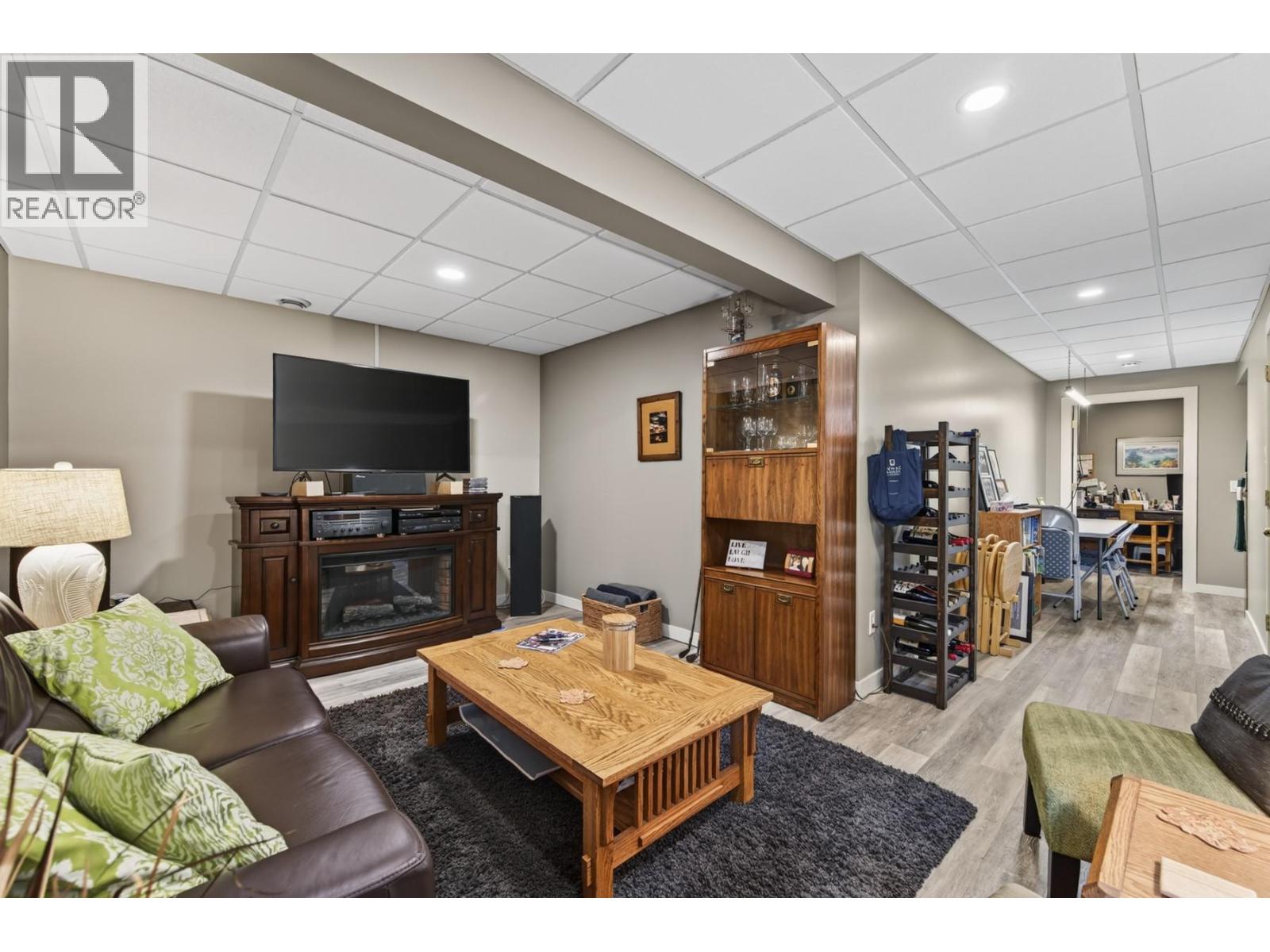 671 Mccurrach Place, Kamloops, British Columbia  V2B 8R1 - Photo 24 - 10394340