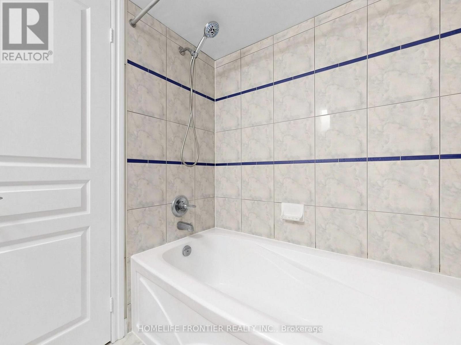 Lph117 - 9017 Leslie Street, Richmond Hill, Ontario  L4B 4R8 - Photo 9 - N13662068