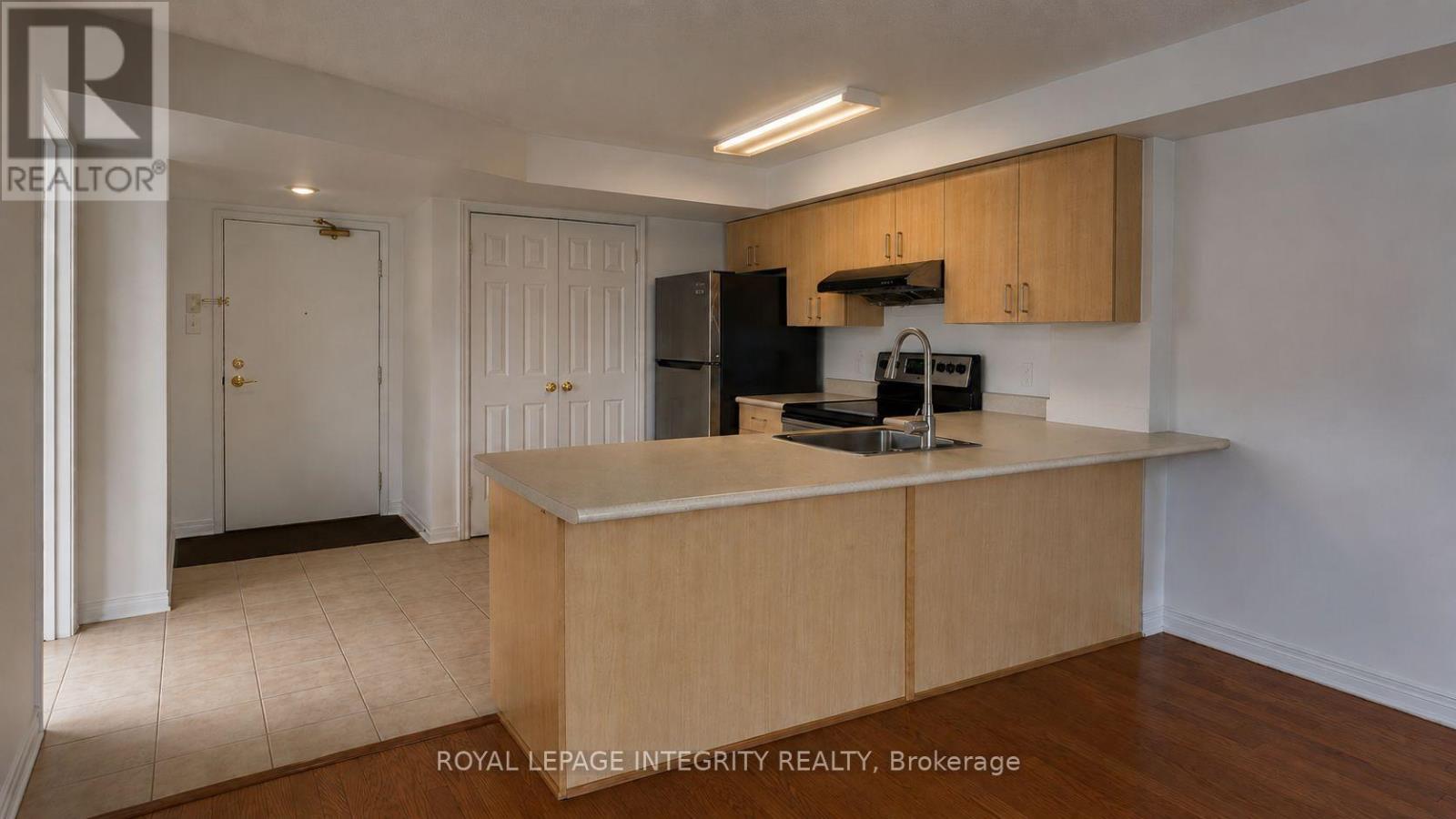 604 - 429 Somerset Street W, Ottawa, Ontario  K2P 2P5 - Photo 8 - X13662004