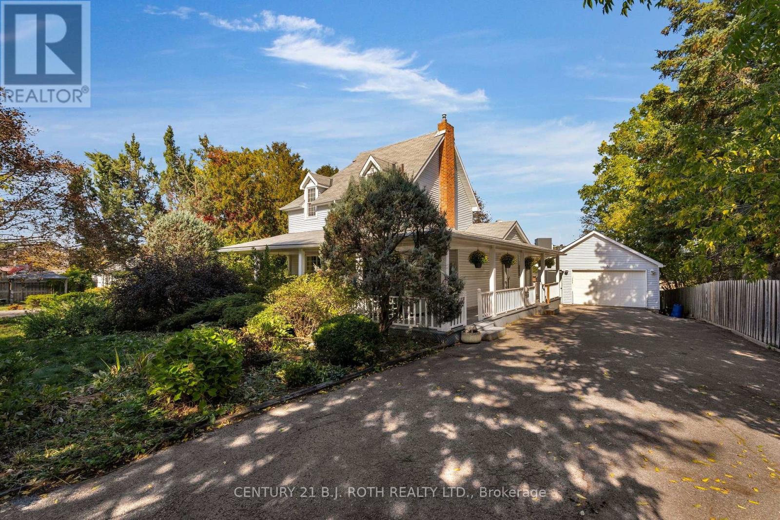 70 BALDWIN LANE, Barrie, Ontario