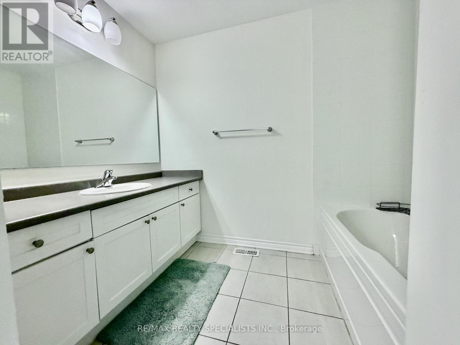 298 Beasley Terrace, Milton, Ontario  L9E 1C5 - Photo 21 - W13661696