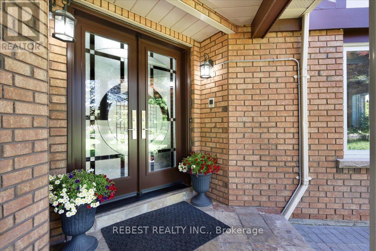 5090 Mississauga Road, Mississauga, Ontario  L5M 4Y2 - Photo 6 - W13661950